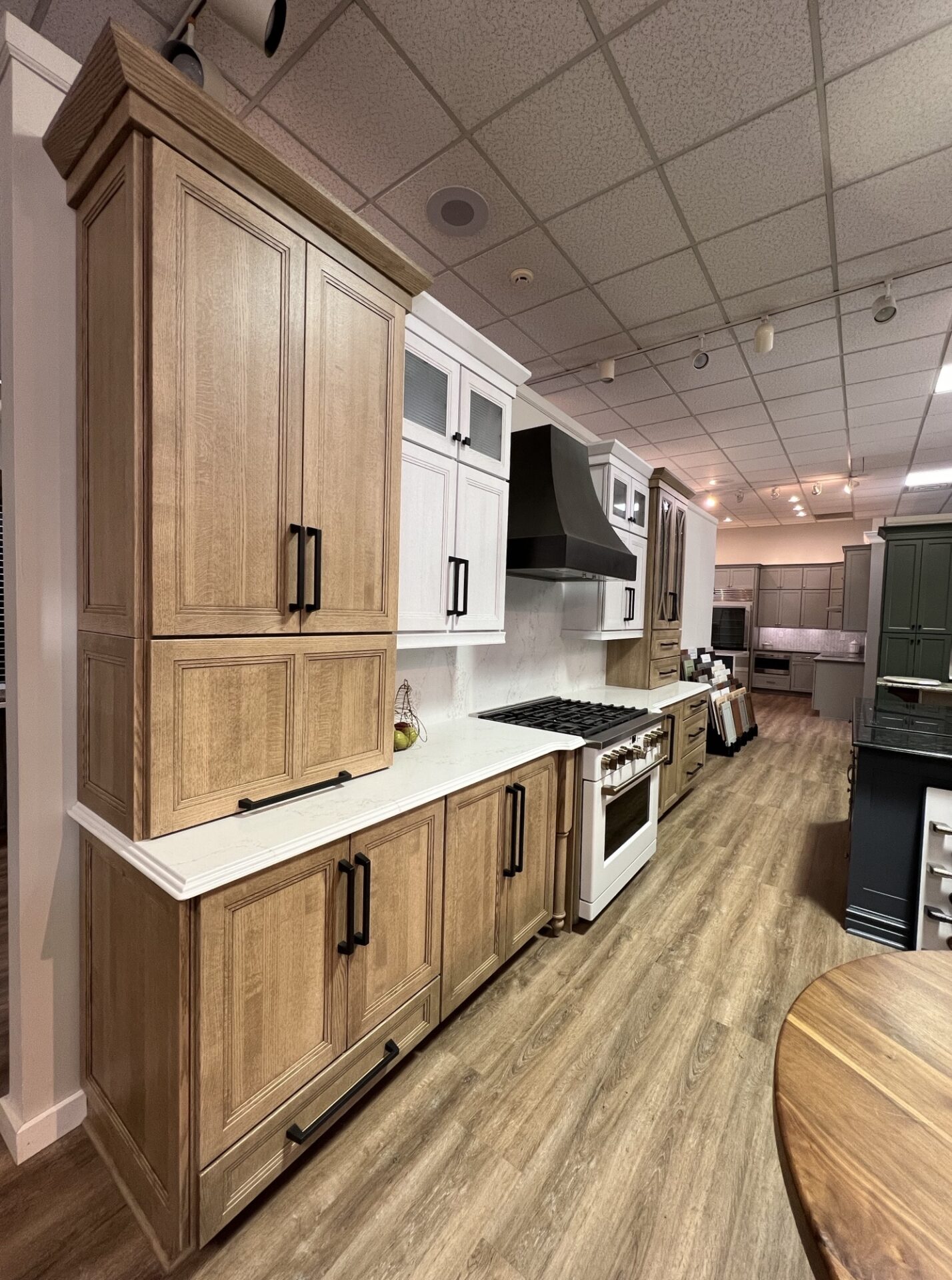 BKT Wilmington De Showroom white and wooden kitchen